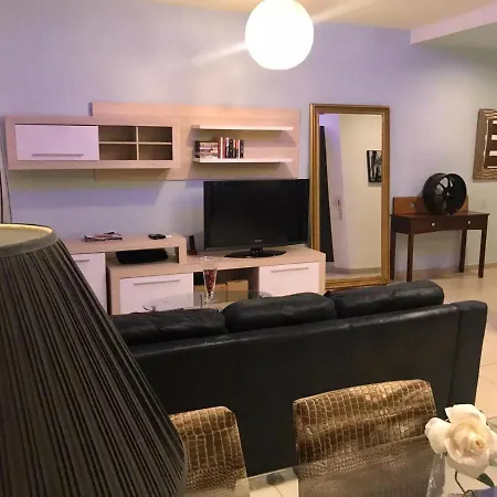 11, B, Mons. G Depiro Street, Apartamento *