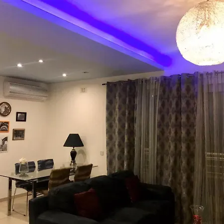 11, B, Mons. G Depiro Street, Апартаменты Слима