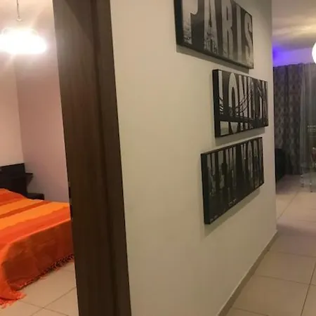 11, B, Mons. G Depiro Street, Апартаменты *